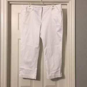 EUC NY & Co. White Crop Pants